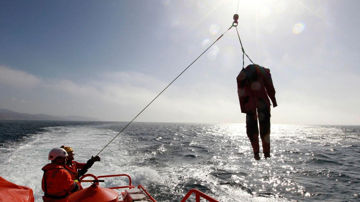 Así salvan vidas desde Salvamento Marítimo en el Estrecho