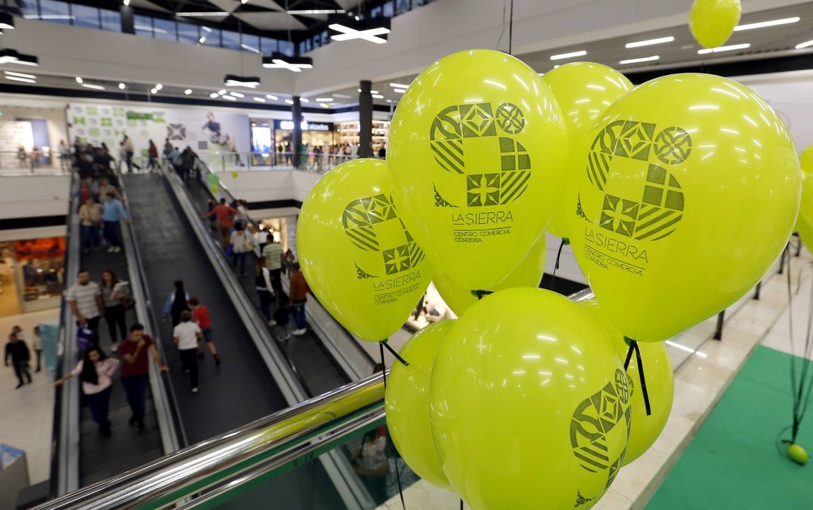 Exitosa primera «Shopping Night» de La Sierra, en imágenes