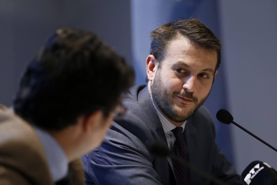 La conferencia de Juan Fernández-Miranda, en imágenes