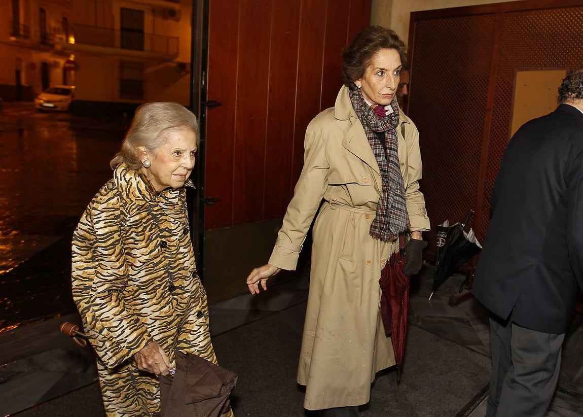 Misa en recuerdo de la duquesa de Alba, en imágenes