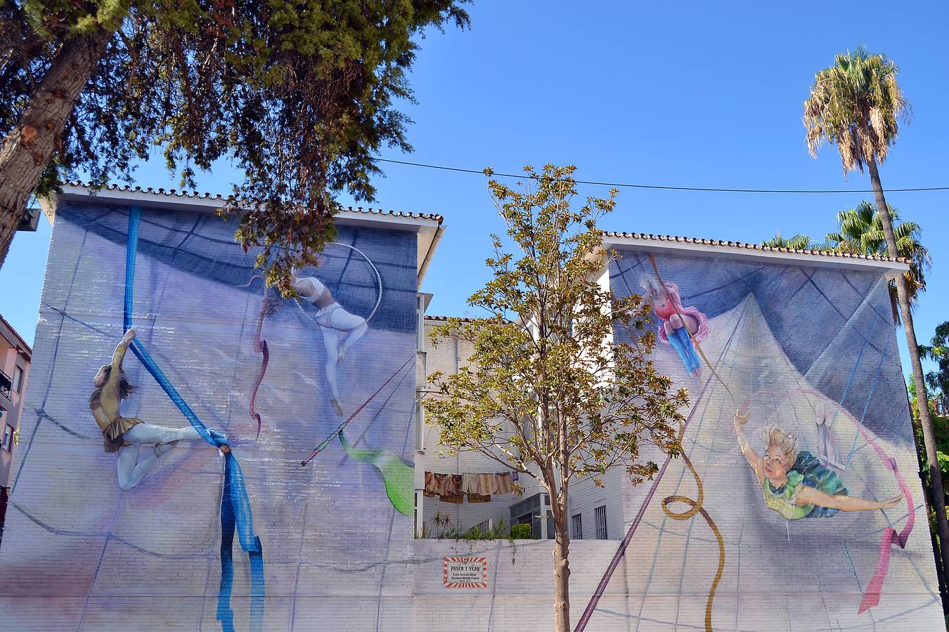 Los diferentes barrios participan de este proyecto municipal, que trata de acercar la cultura a la calle
