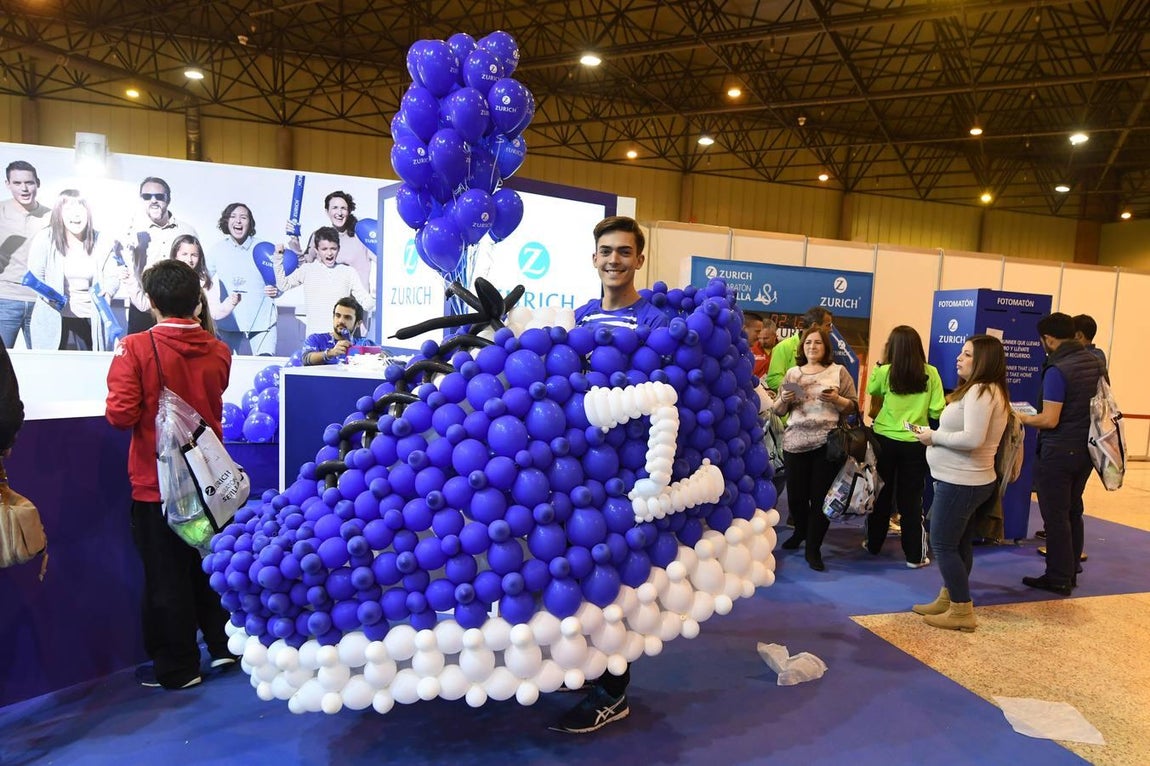 Gran afluencia de público en la Feria del corredor del Maratón de Sevilla