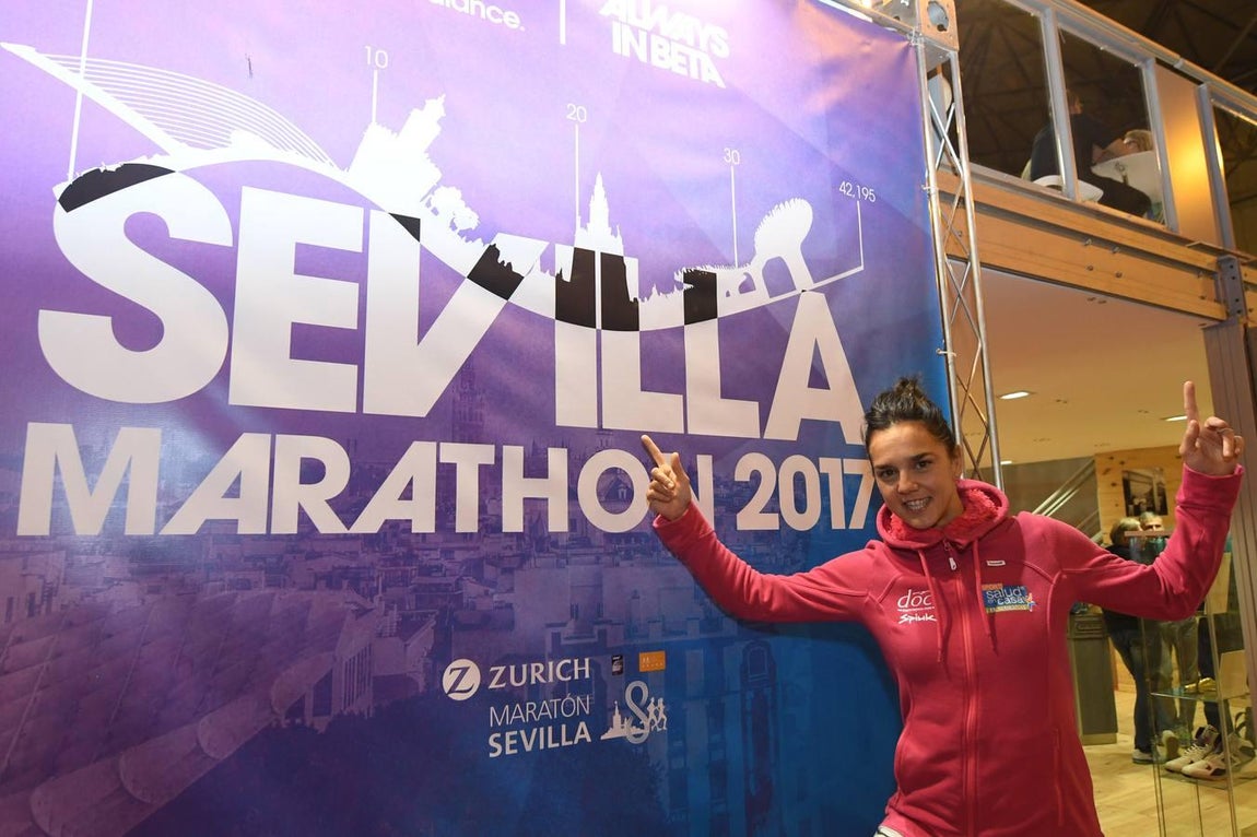 Gran afluencia de público en la Feria del corredor del Maratón de Sevilla