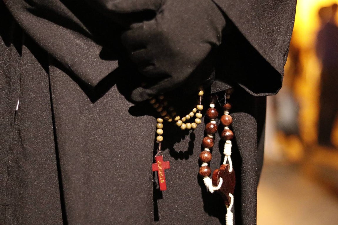 Las fotos de la hermandad del Via Crucis el Lunes Santo de la Semana Santa de Córdoba 2017
