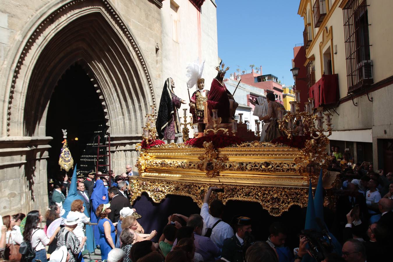 Las fotos de San Esteban el Martes Santo de la Semana Santa de Sevilla 2017