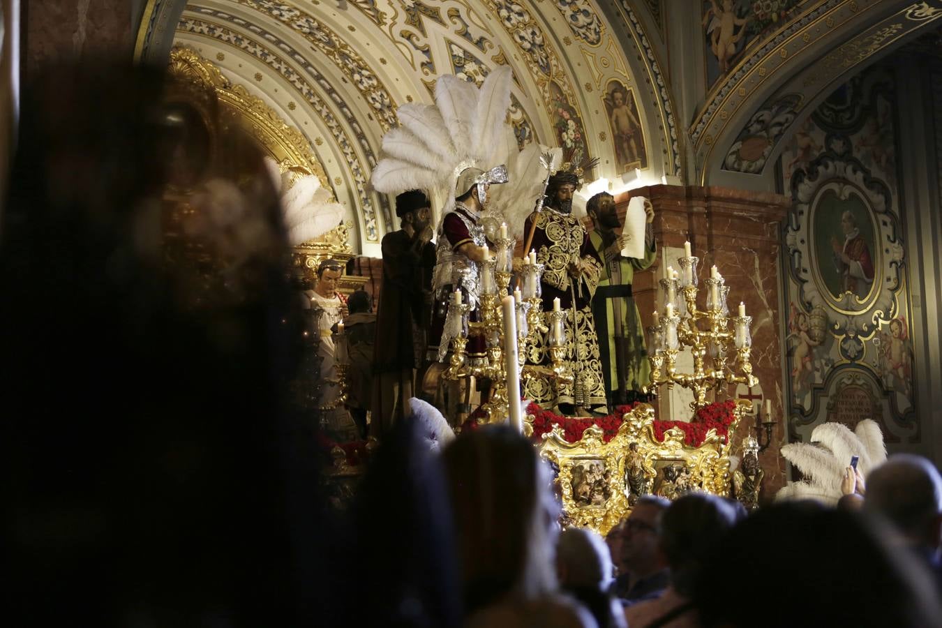Visita a los templos del Silencio, el Gran Poder y la Macarena