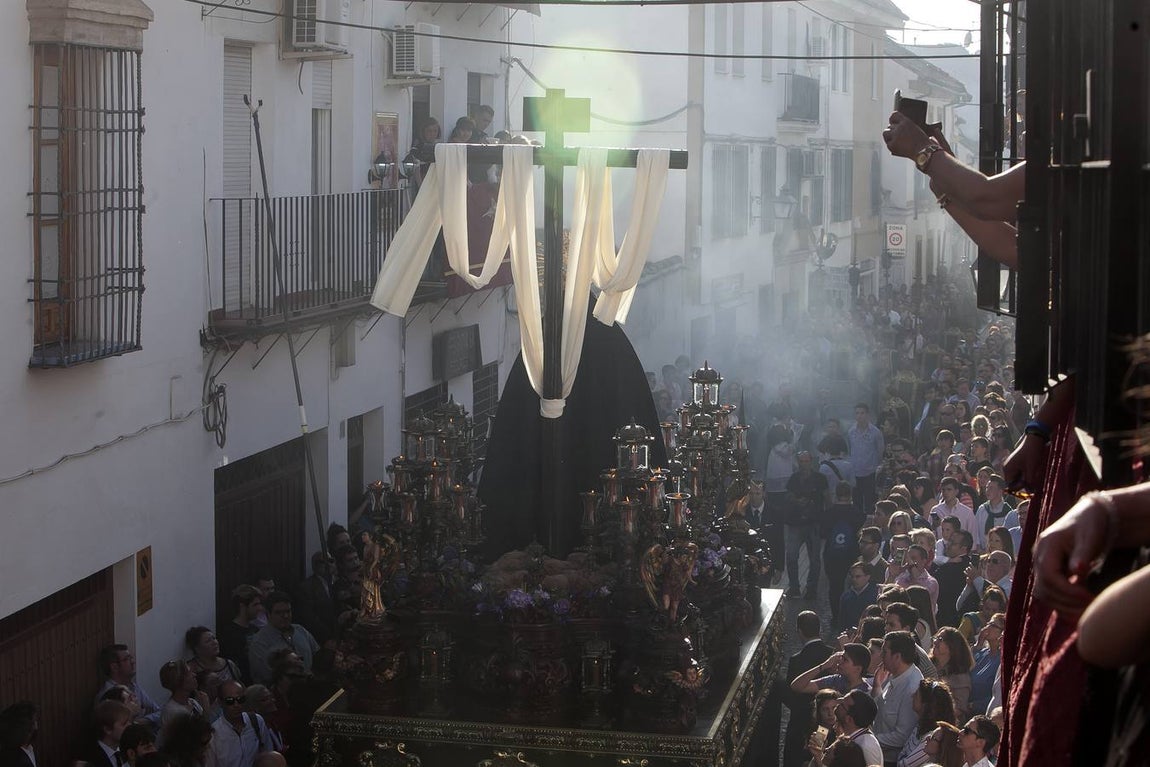 Las fotos de la Soledad del Viernes Santo de la Semana Santa de Córdoba 2017