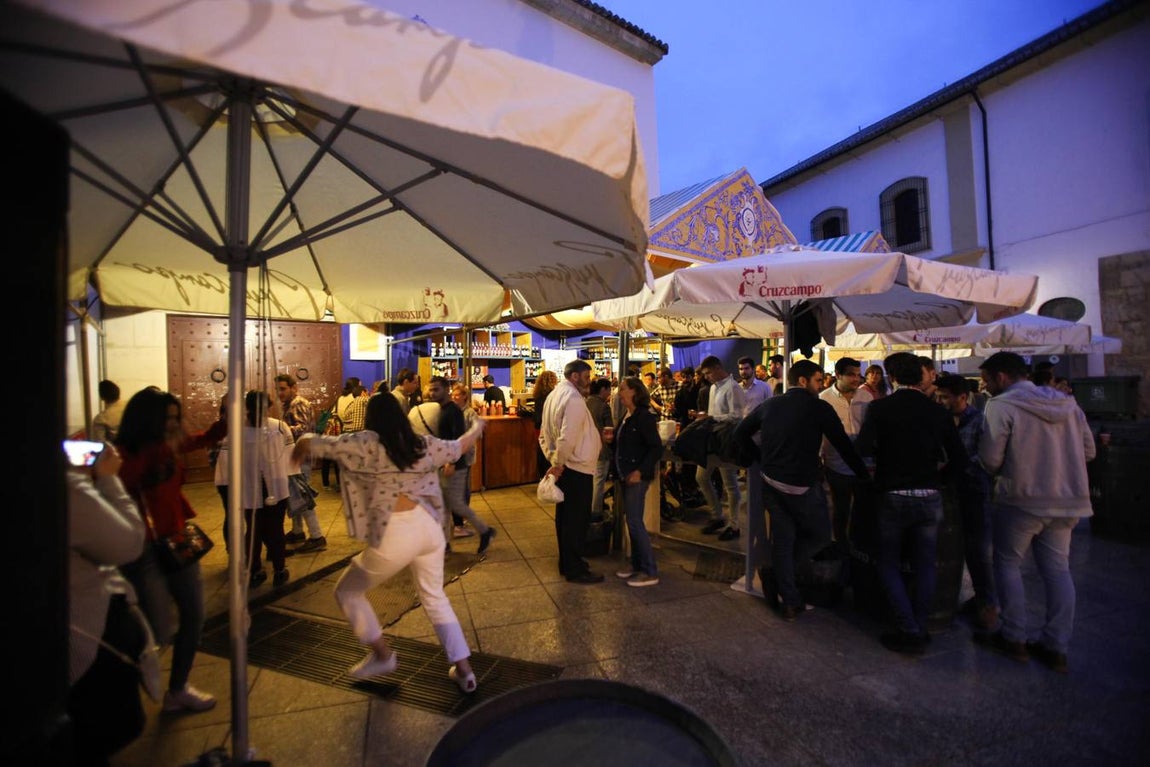 En imágenes, el primer día de las Cruces de Mayo de Córdoba 2017