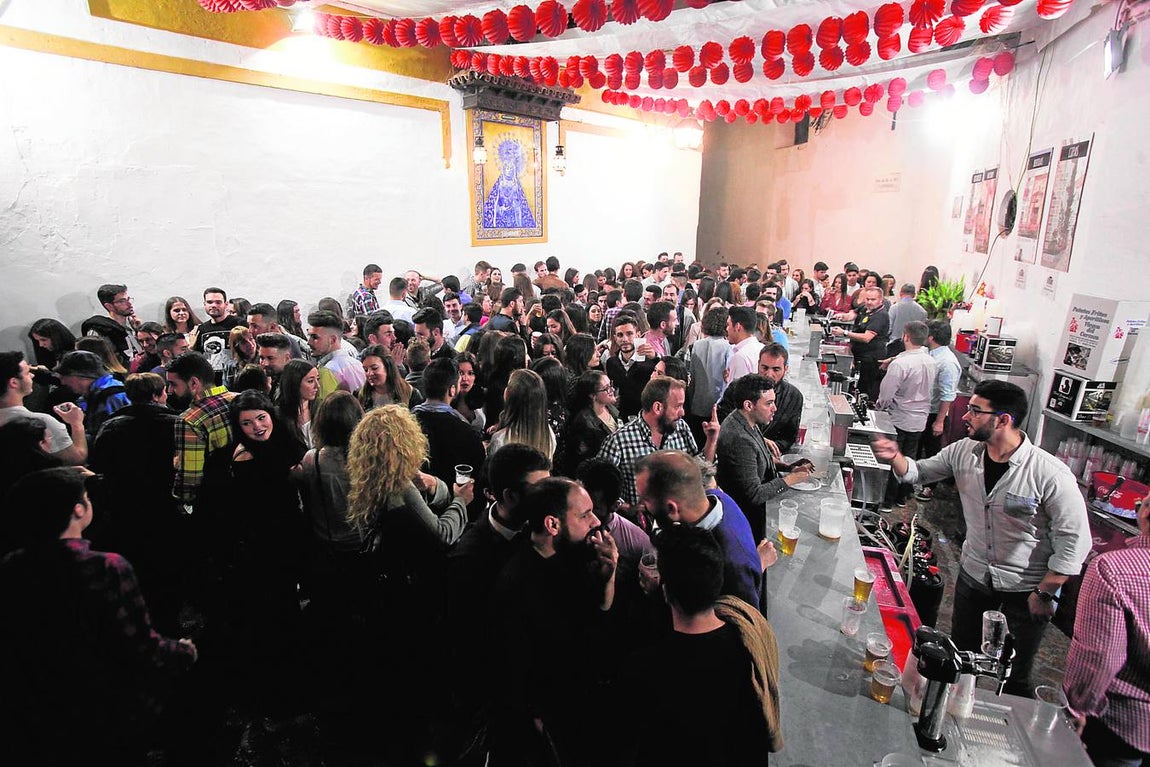 En imágenes, el primer día de las Cruces de Mayo de Córdoba 2017