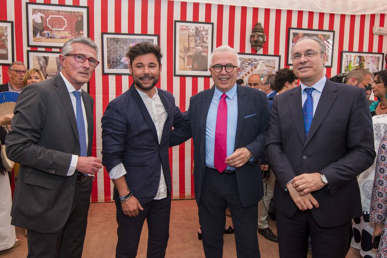 Entrega de los Premios «Los claveles de la Prensa» en la Caseta de la Asociación de la Prensa
