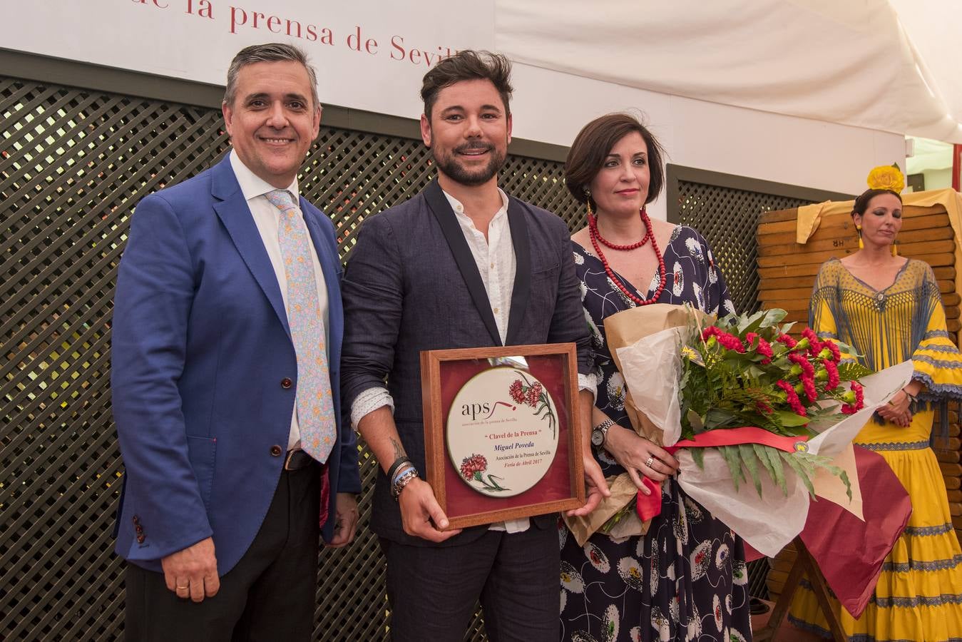 Entrega de los Premios «Los claveles de la Prensa» en la Caseta de la Asociación de la Prensa