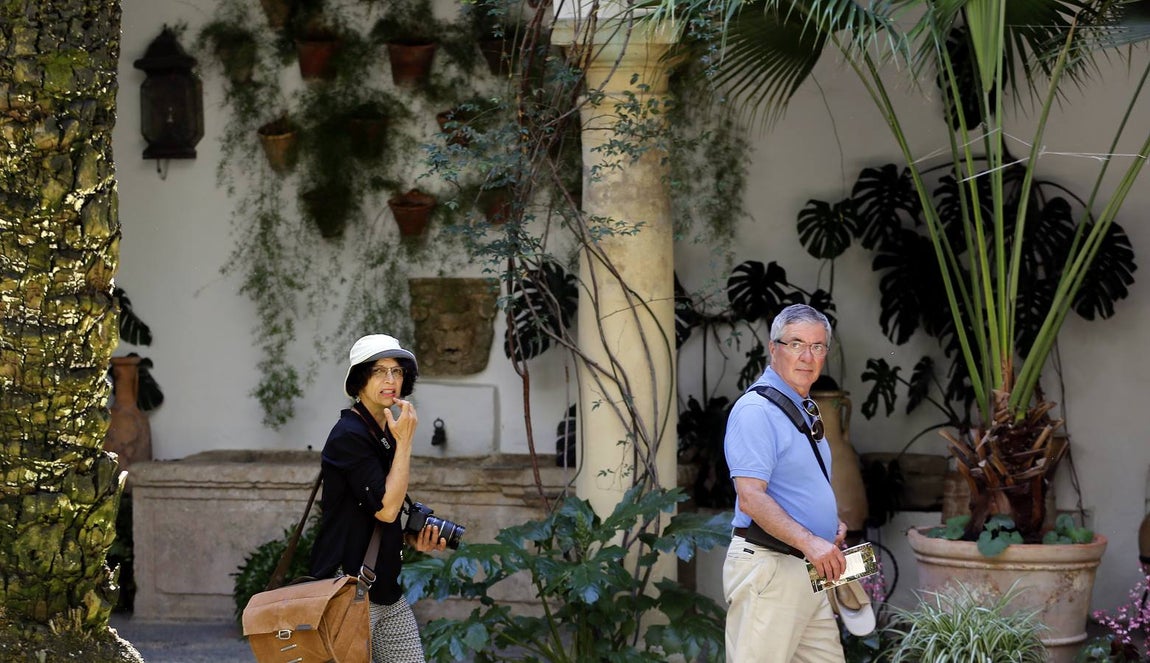 Los patios del Palacio de Viana de Córdoba, en imágenes