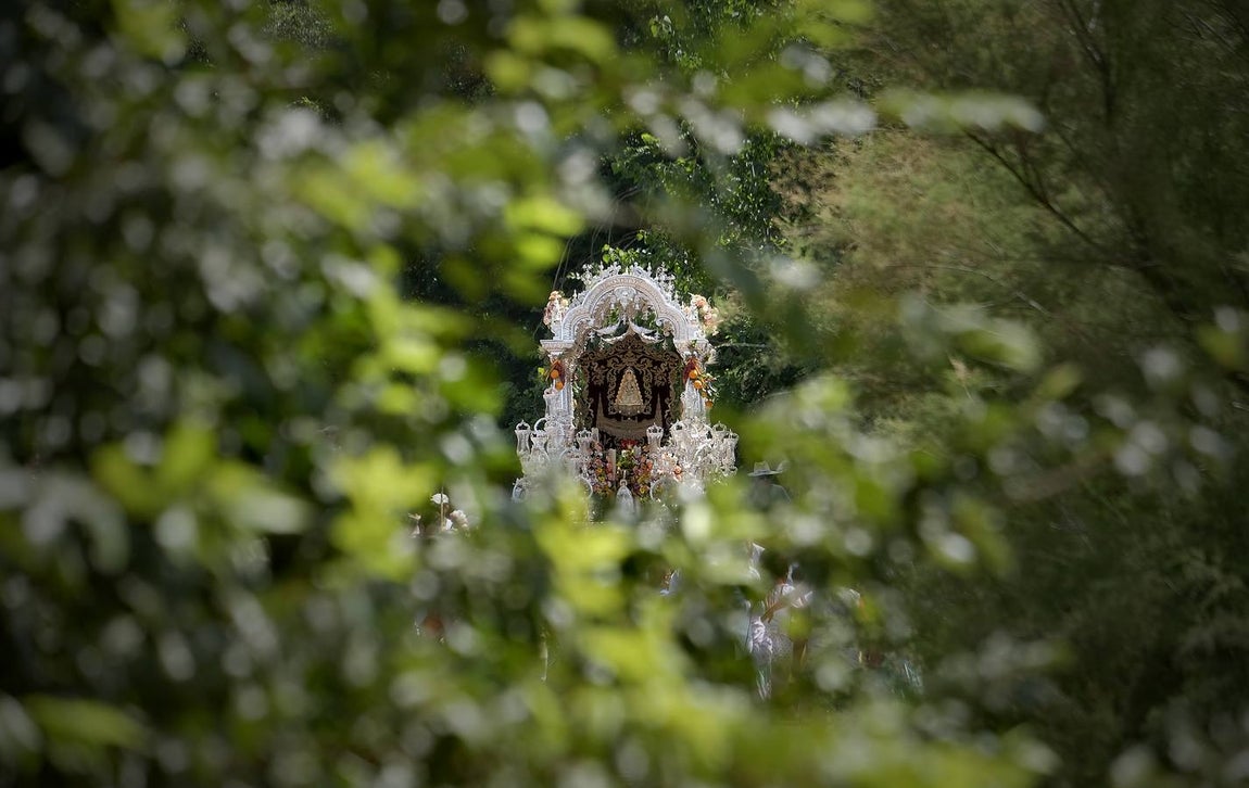 El paso del Vado del Quema de Triana, Sevilla Sur y Sevilla