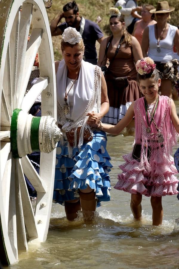 El paso del Vado del Quema de Triana, Sevilla Sur y Sevilla