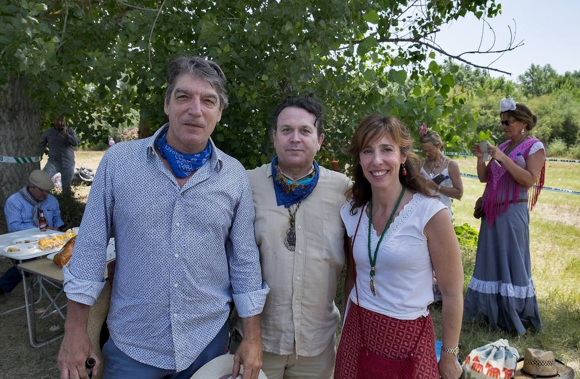 Eduardo Briones, Juan Pérez Garramiola y Natalia Palomino. 