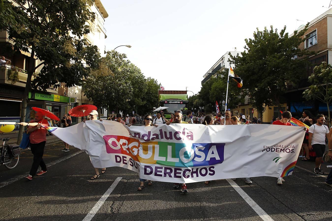 Las mejores imágenes del «Orgullo gay» en Sevilla