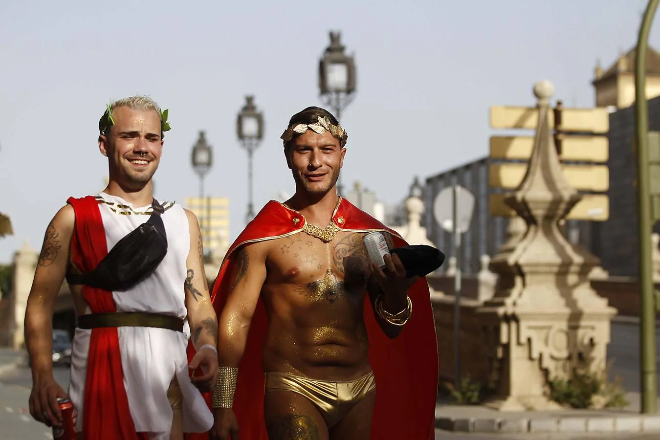 Las mejores imágenes del «Orgullo gay» en Sevilla