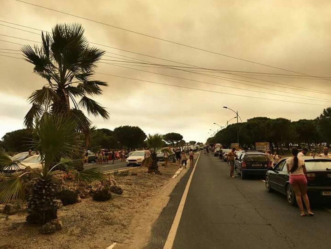Las fotos del fuego desde Matalascañas