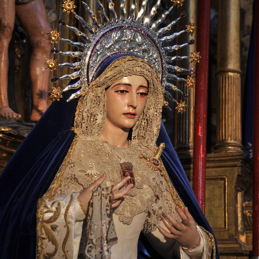 Las mejores imágenes de los titulares de Pasión en el altar de Ánimas del Salvador