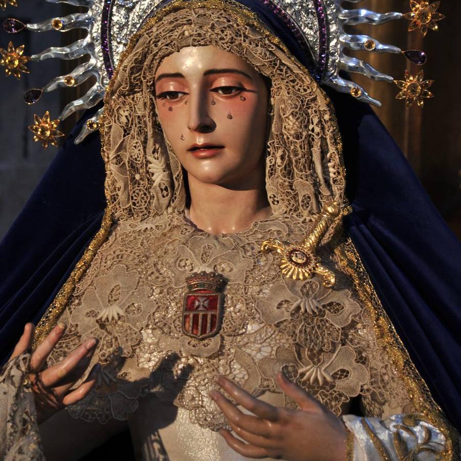 Las mejores imágenes de los titulares de Pasión en el altar de Ánimas del Salvador