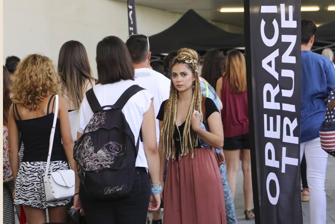Encuéntrate en las fotos del casting de Operación Triunfo en Sevilla