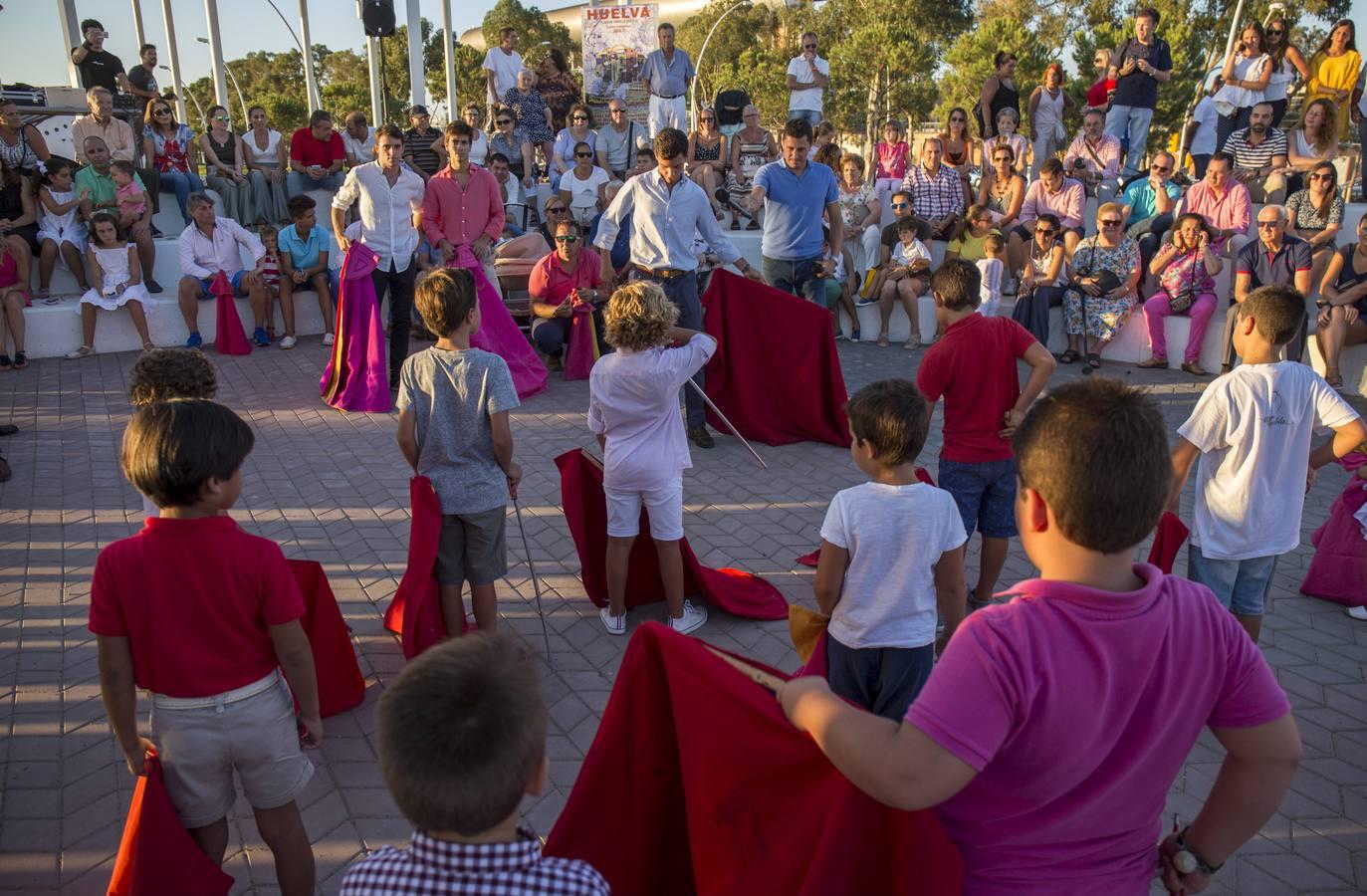 Las clases de toreo de salón, se encuentran dentro de los actos programados para la promoción de las Colombinas