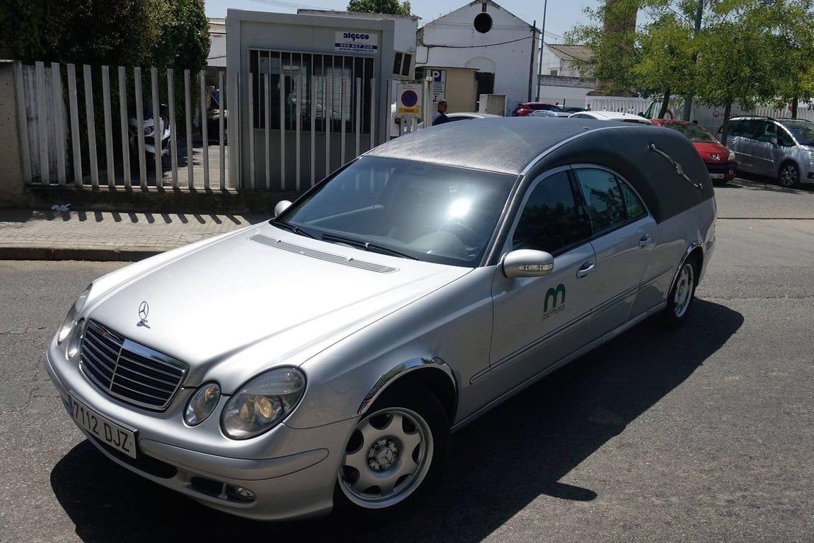 En imágenes: Muere aplastada por un ascensor en Valme