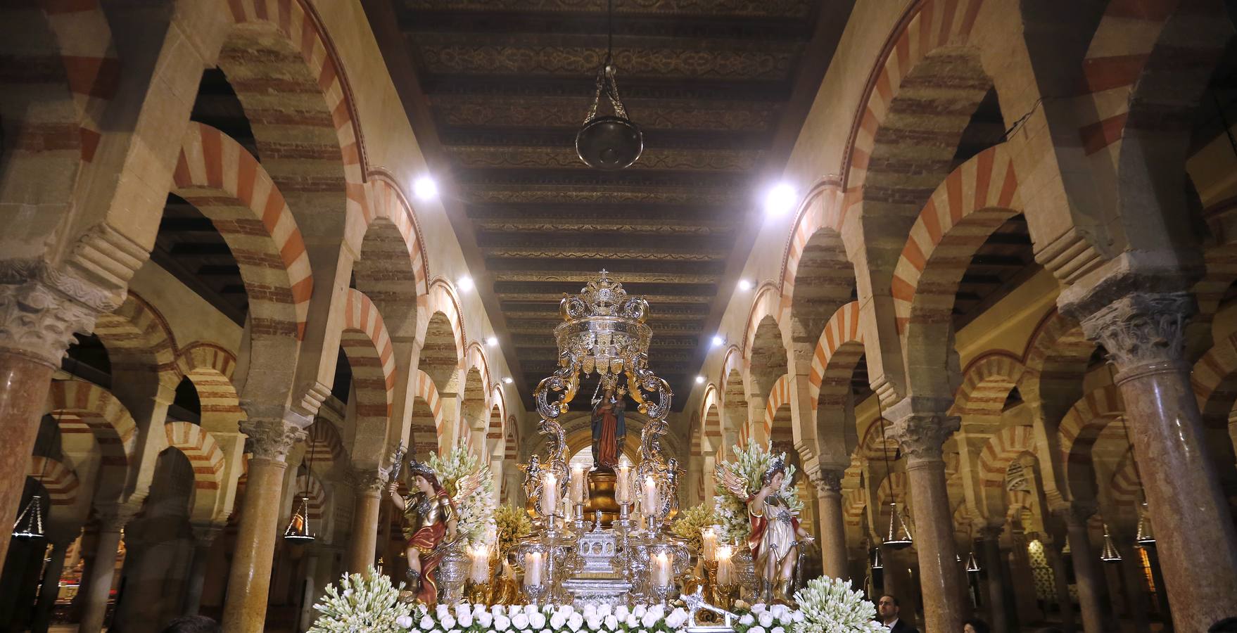 La procesión de la Virgen de la Fuensanta de Córdoba, en imágenes