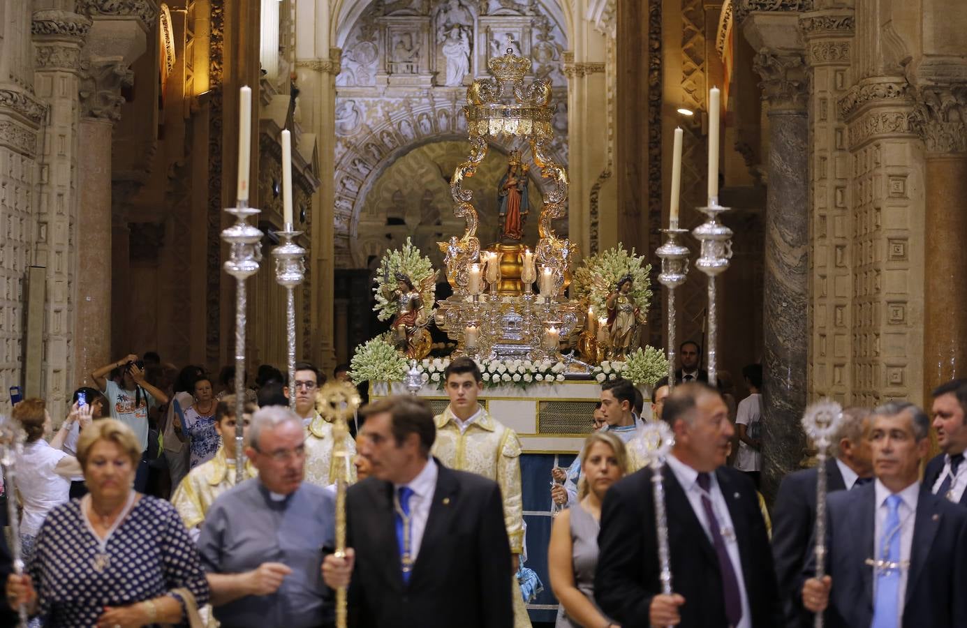 La procesión de la Virgen de la Fuensanta de Córdoba, en imágenes