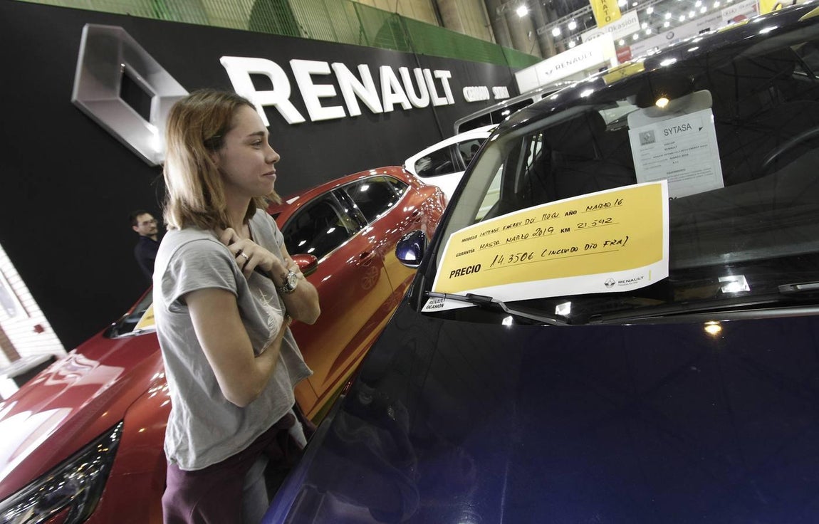 En el Salón del Motor de Sevilla se pueden encontrar turismos, motocicletas y vehículos industriales seminuevos, km0 y ocasión