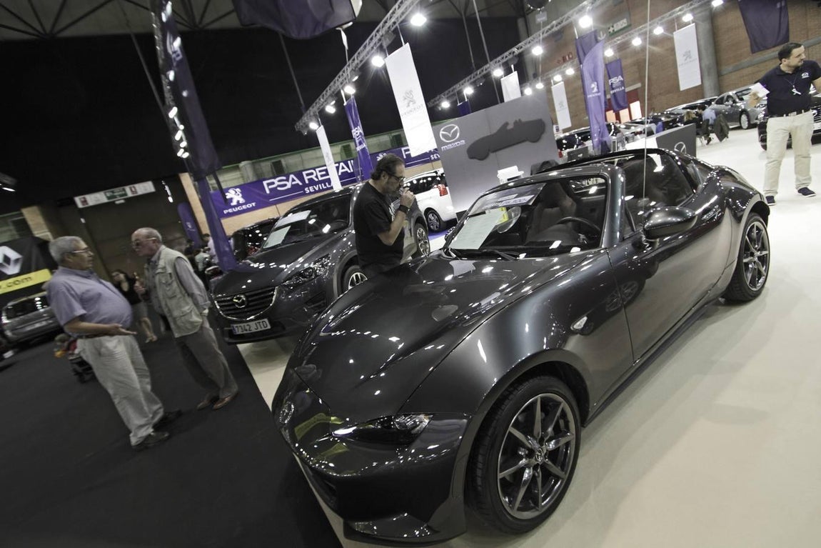 En el Salón del Motor de Sevilla se pueden encontrar turismos, motocicletas y vehículos industriales seminuevos, km0 y ocasión