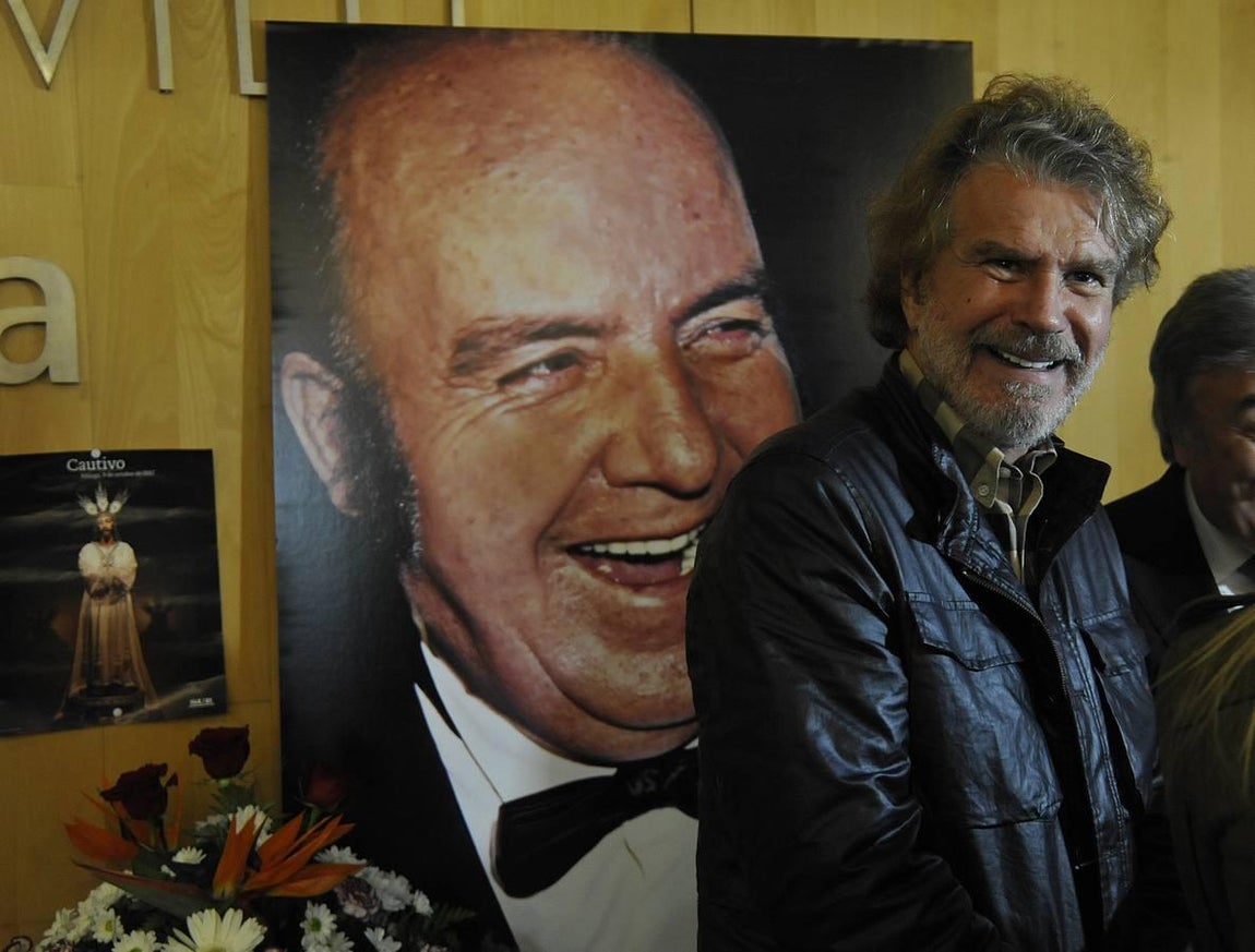 Rostros conocidos en la capilla ardiente del humorista