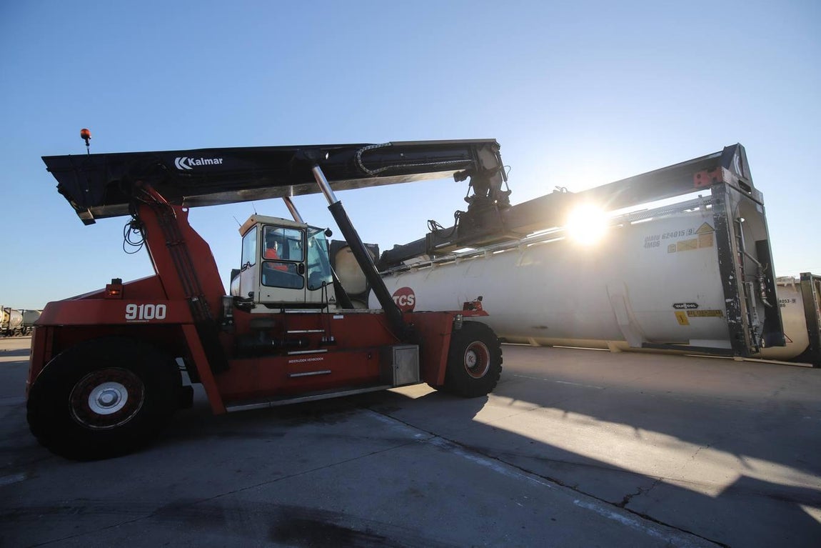 El parque logístico de El Higuerón de Córdoba, en imágenes