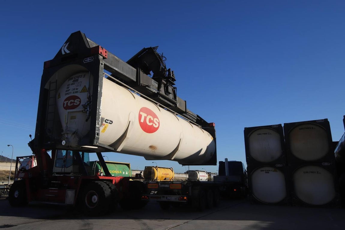 El parque logístico de El Higuerón de Córdoba, en imágenes