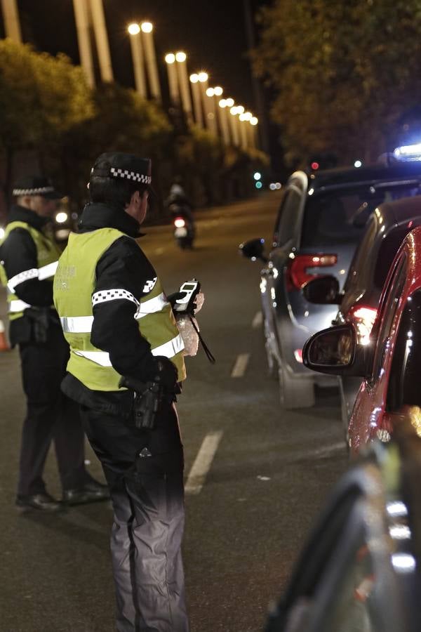 Noche de fuerte presencia policial y numerosos controles de alcoholemia