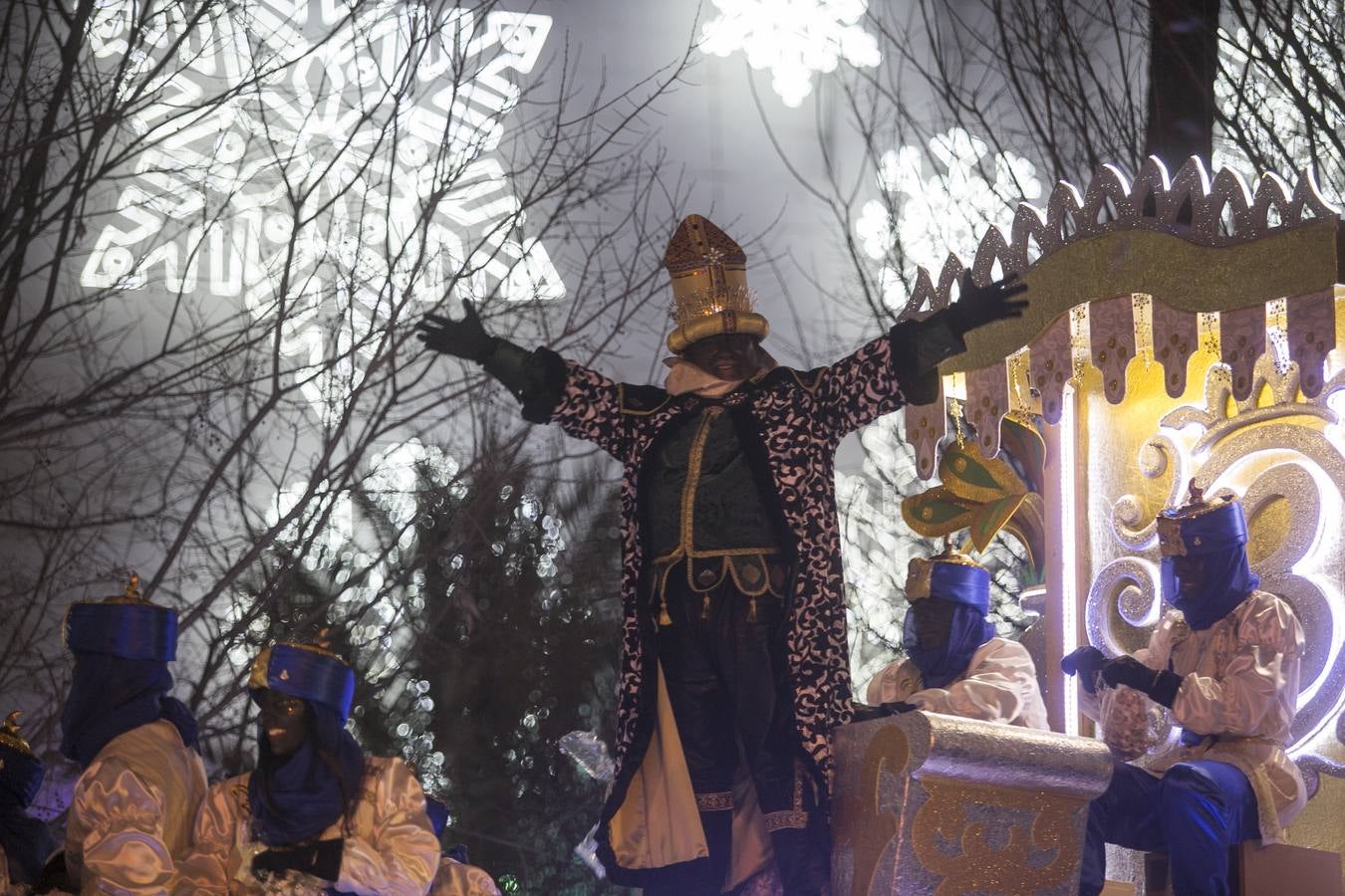 Fotogalería: Ilusión y caramelos en Sevilla