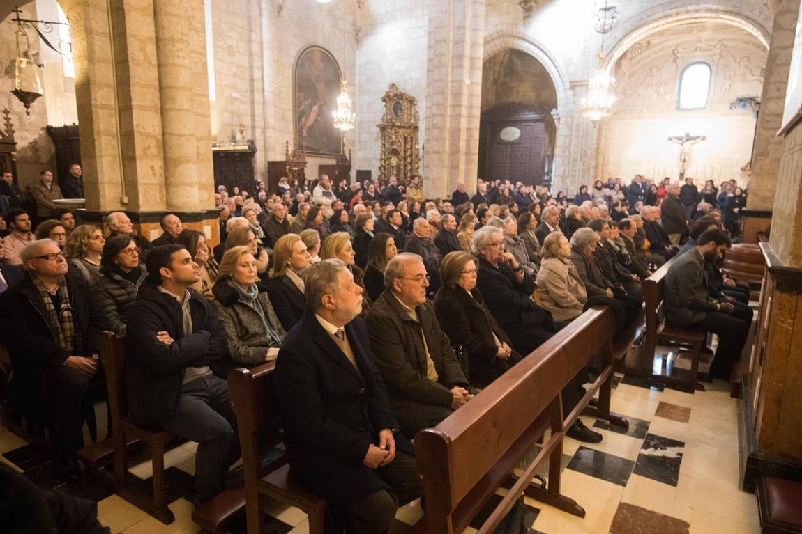 El funeral de Pepe el de El Caballo Rojo, en imágenes