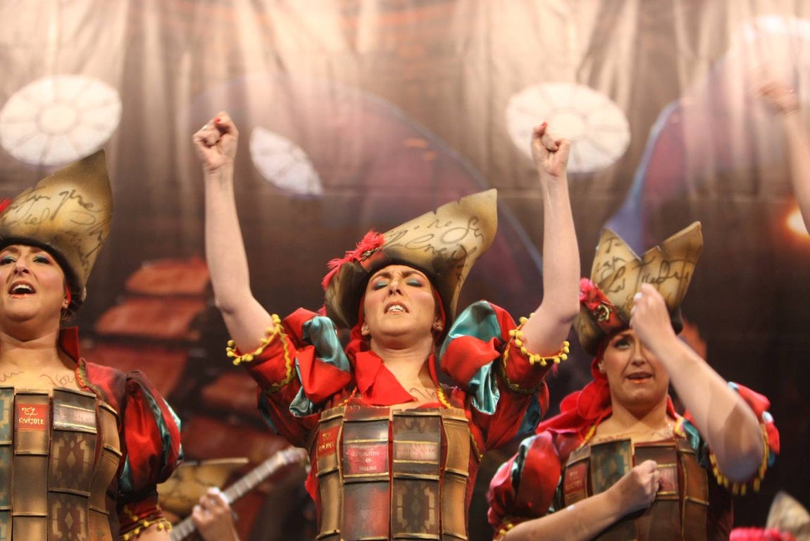 Carnaval de Cádiz 2018: actuación de Las irrepetibles en el Falla