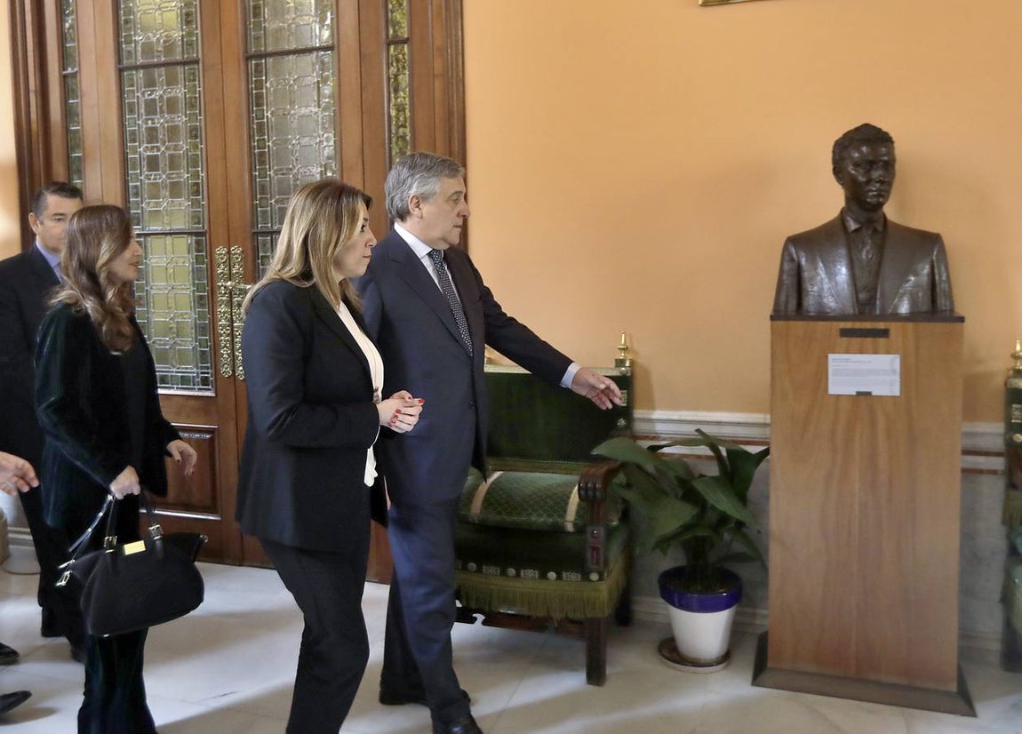 Entrega del premio Jiménez-Becerril a Antonio Tajani
