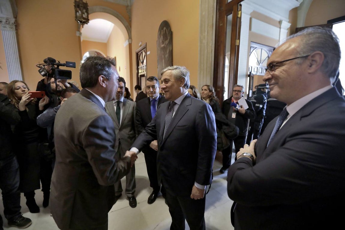 Entrega del premio Jiménez-Becerril a Antonio Tajani
