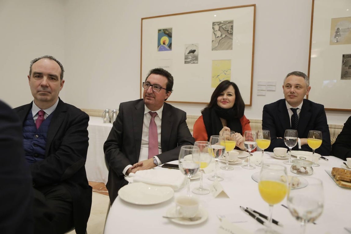 La ministra de Agricultura, en la Casa de ABC