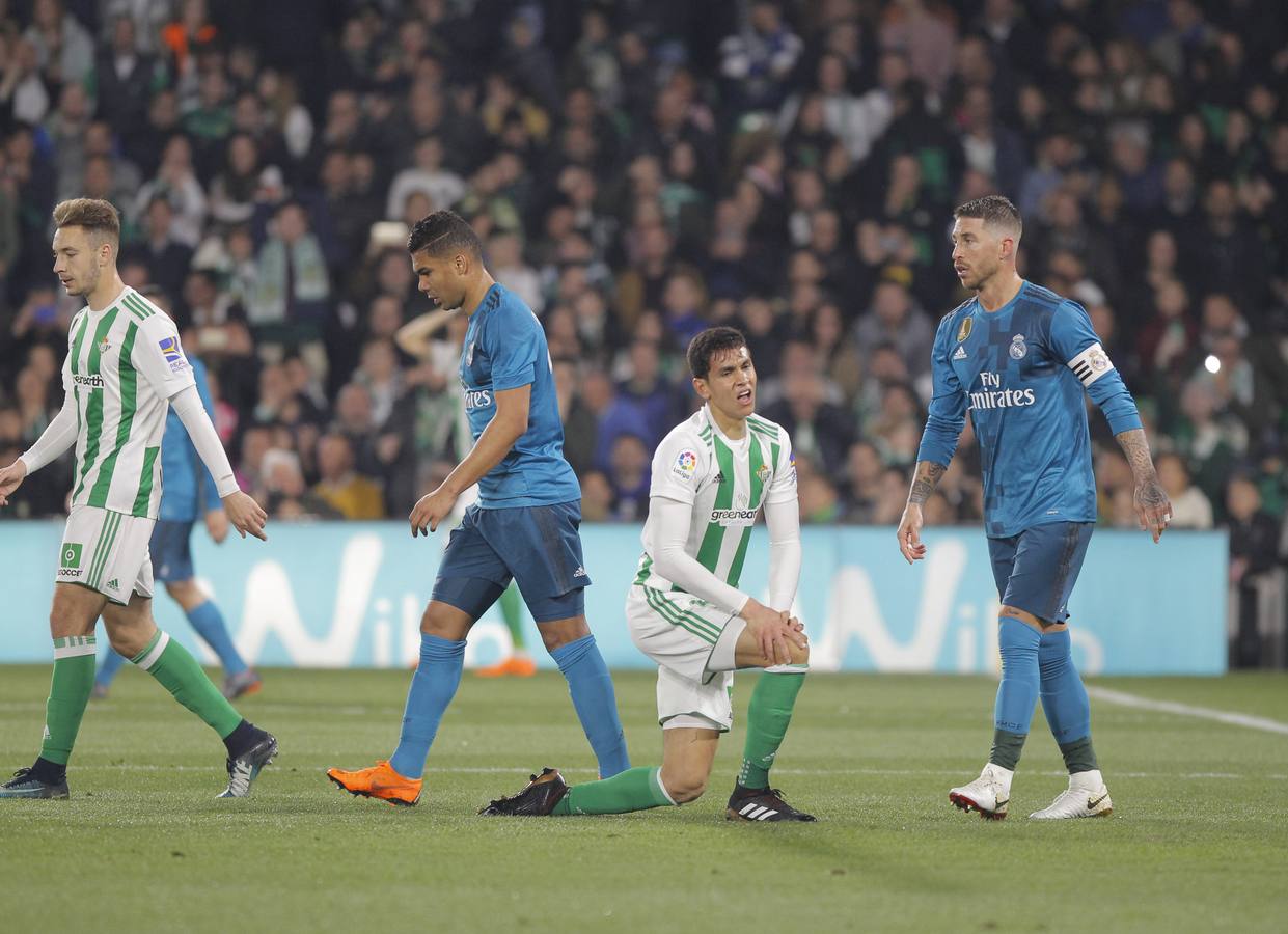 Las imágenes más trepidantes del Real Betis-Real Madrid (3-5)