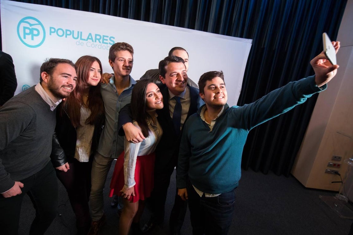 El primer acto de José María Bellido como candidato a la Alcaldía de Córdoba, en imágenes