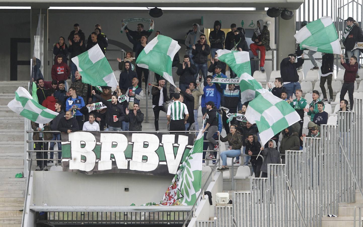 El ambiente en la grada de El Arcángel, en imágenes