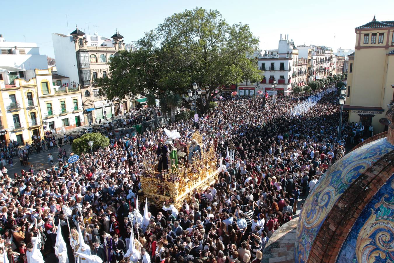 En fotos, Triana se vuelca con la Hermandad de San Gonzalo en este Lunes Santo - Semana Santa de Sevilla 2018