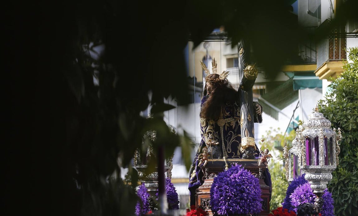 En imágenes, la hermandad del Caído de Jueves Santo