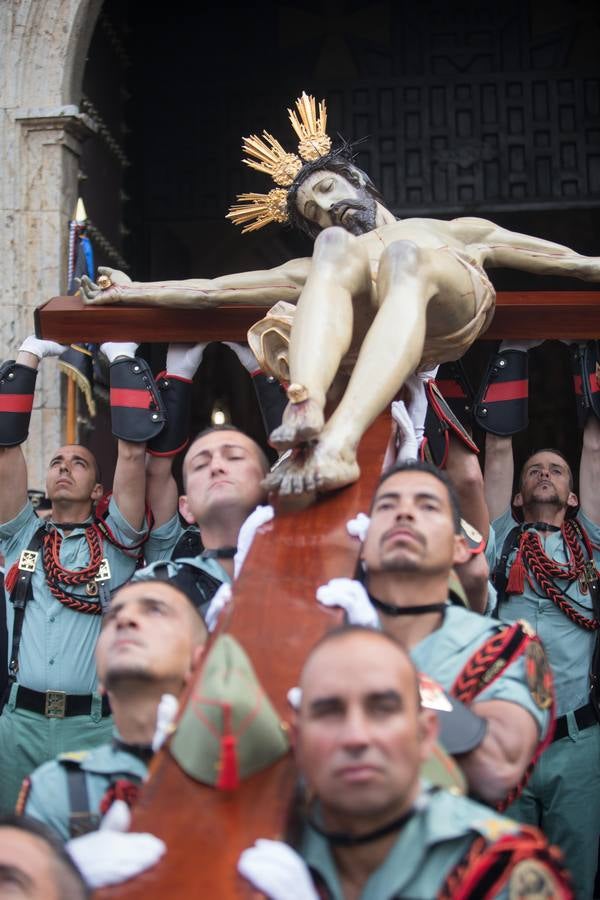 El Vía Crucis de la Caridad, en imágenes