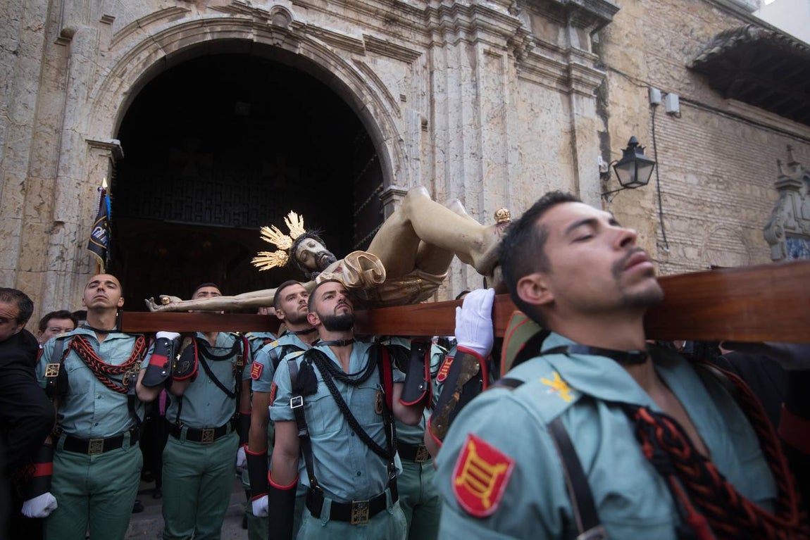 El Vía Crucis de la Caridad, en imágenes