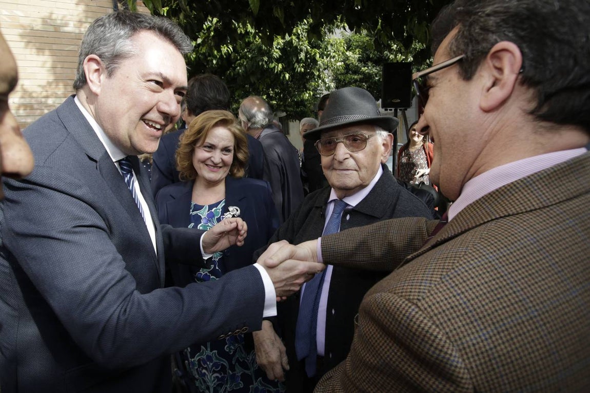 Paco Gandía ya tiene calle en Sevilla