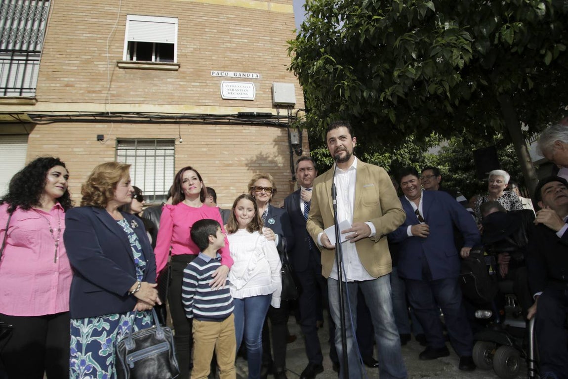 Paco Gandía ya tiene calle en Sevilla